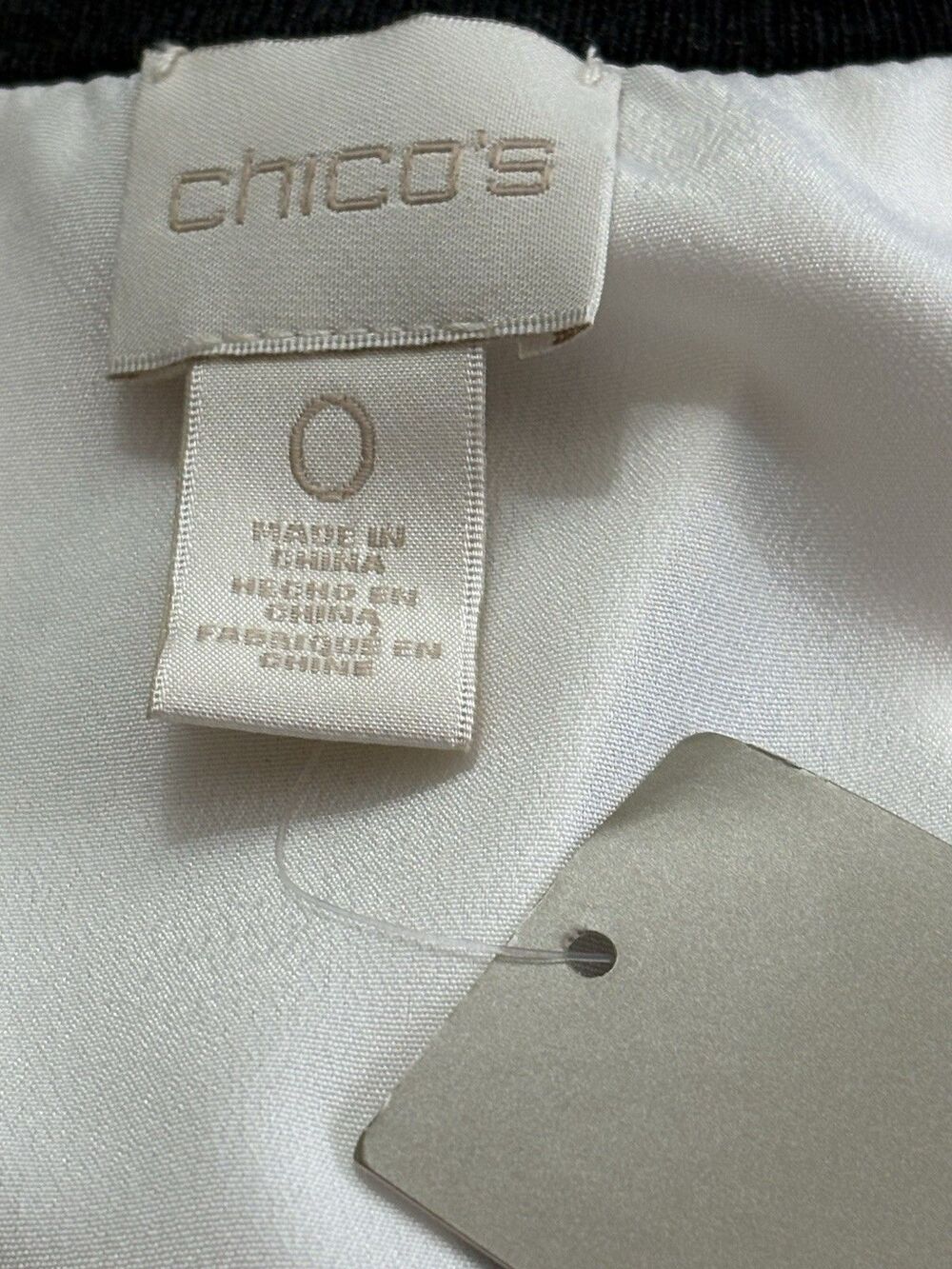 Chico’s NWT Black White Open Lightweight ize 0 Small Women’s Cardigan Sweater. - Picture 6 of 11